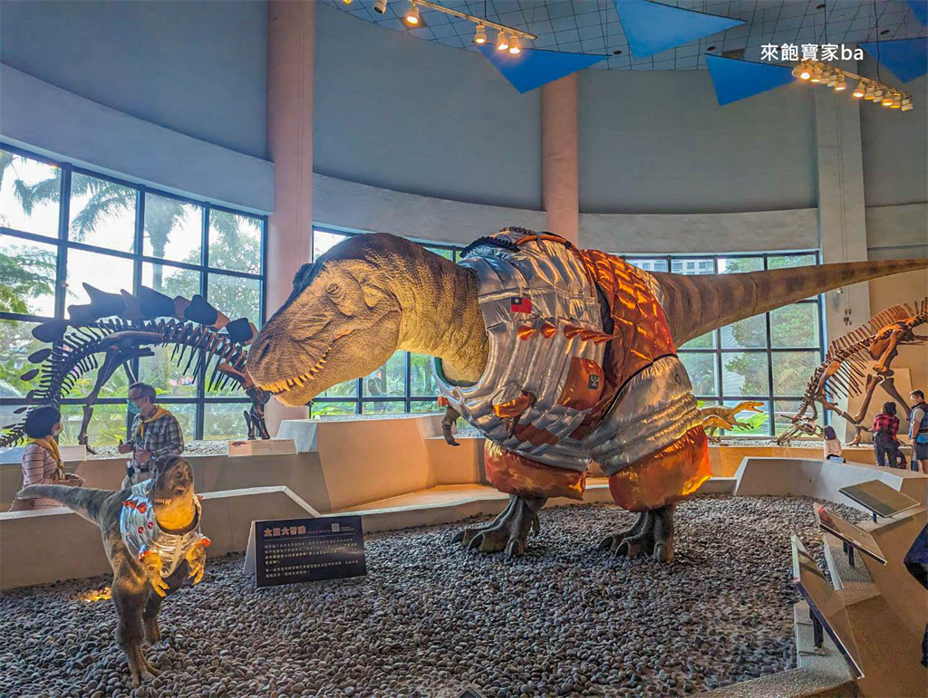台中親子景點｜國立自然科學博物館~台灣第一座科學博物館，恐龍迷必去【科博館】！暴龍、北極熊還有非洲象 @來飽寶家ba