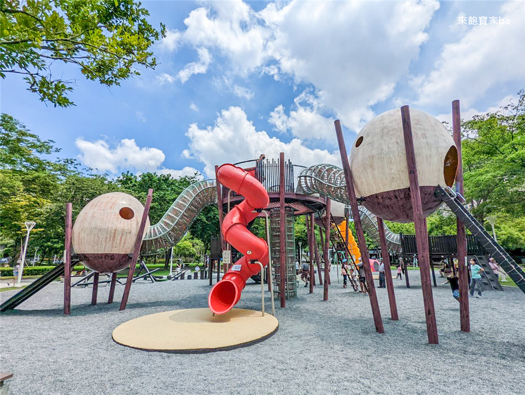 高雄親子景點【凹子底森林公園】鳥巢遊戲場~巨大鳥蛋滑梯、彩蛋戲沙坑、水漾森林戲水區 @來飽寶家ba