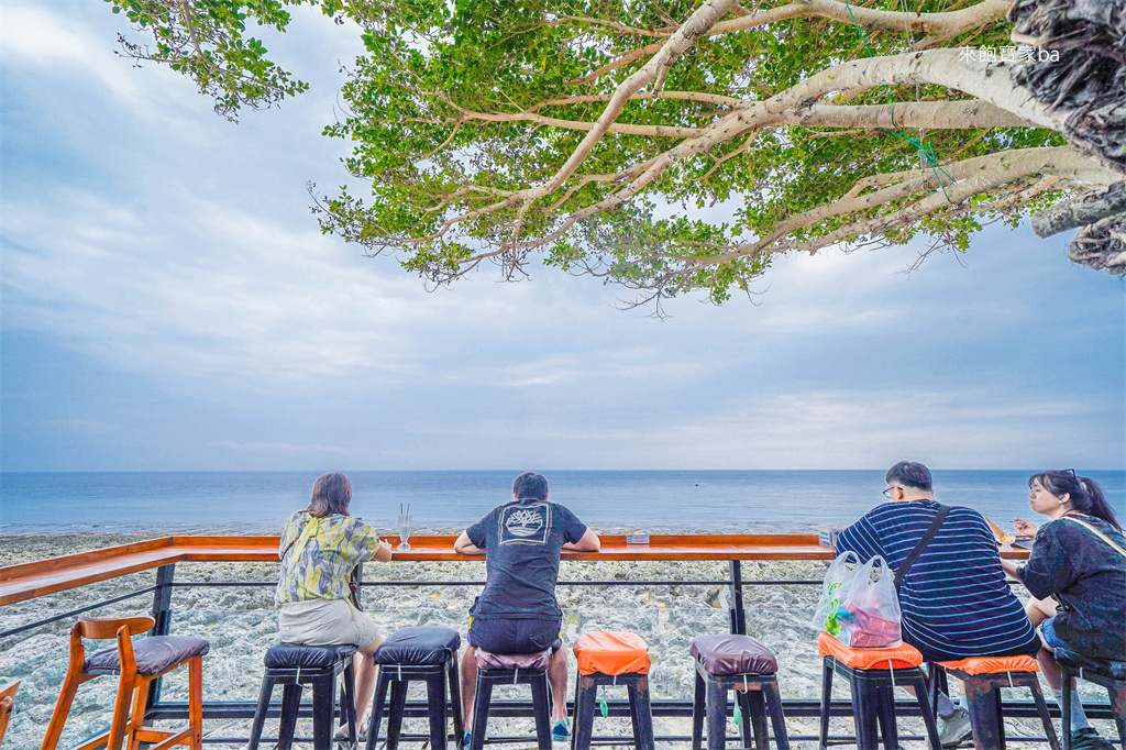 【小琉球景點】海找冰｜小琉球海景第一排景觀餐廳，一邊望著大海一邊吃海龜冰！ @來飽寶家ba