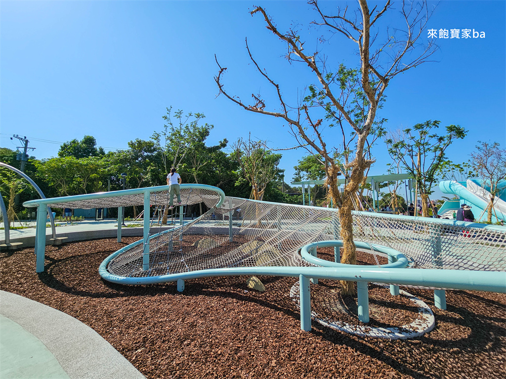彰化景點【八卦山大佛風景區】不只有大佛跟空中步道，規劃八卦龍、27公尺長滑梯的親子互動遊戲區！ @來飽寶家ba