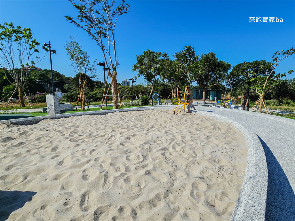 彰化景點【八卦山大佛風景區】不只有大佛跟空中步道，規劃八卦龍、27公尺長滑梯的親子互動遊戲區！ @來飽寶家ba