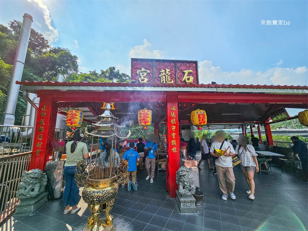 南投景點【中寮石龍宮】24小時泡麵土地公廟，求財運必去！ @來飽寶家ba