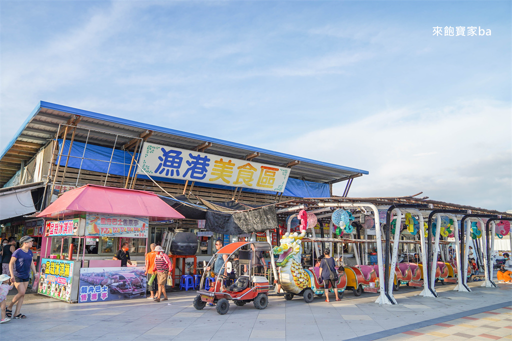 彰化親子景點【王功貓哥潮間帶生態之旅】王功一日遊~採蚵鐵牛車，200元挖蛤烤蚵吃到飽！ @來飽寶家ba