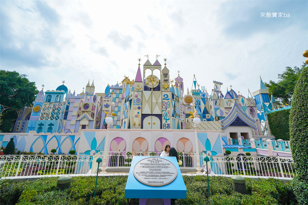 香港親子景點【香港迪士尼樂園】Hong Kong Disneyland門票、交通、表演時刻表、必拍角度、必玩設施攻略！ @來飽寶家ba