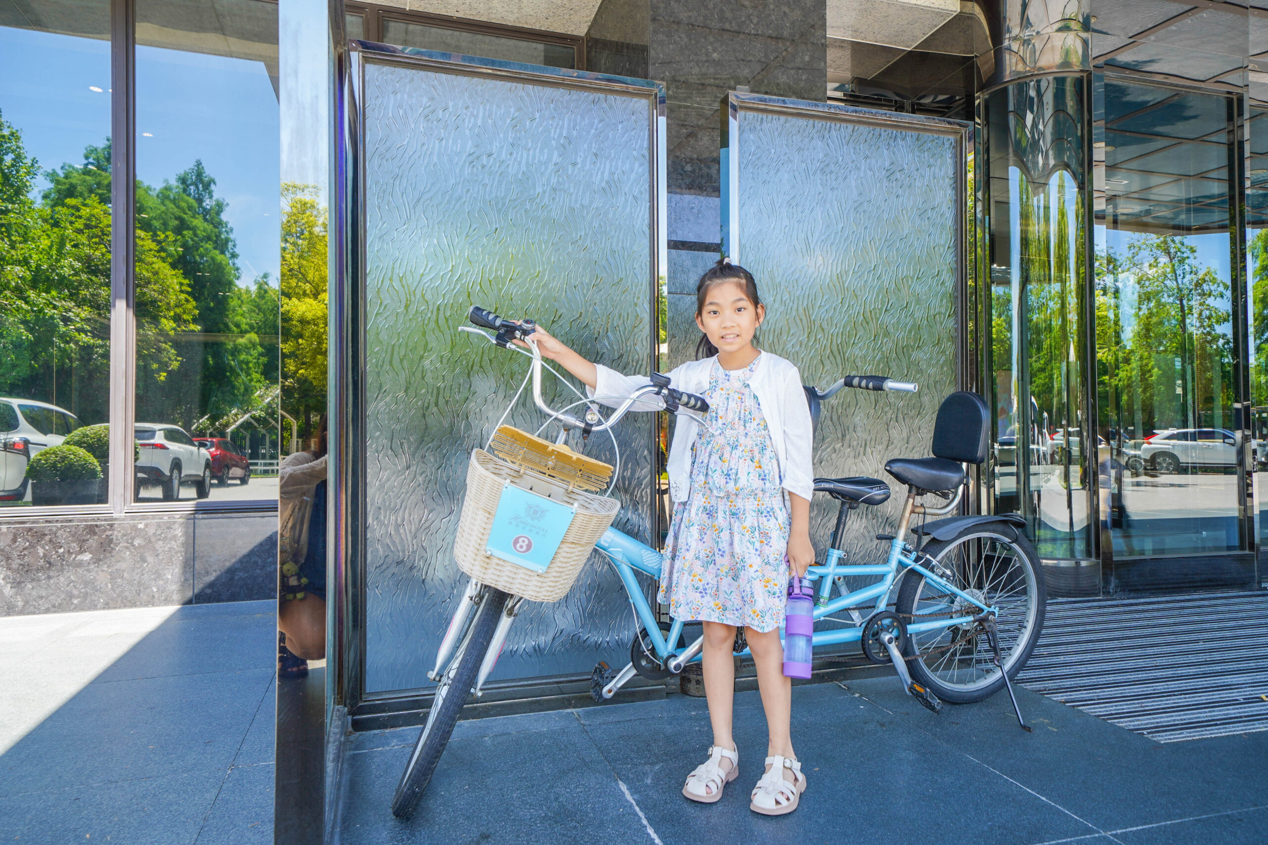 嘉義親子飯店【新悦花園酒店】最新親子房型~旋轉馬車、足球場、極速寶貝賽車場等上千坪戶外空間 @來飽寶家ba