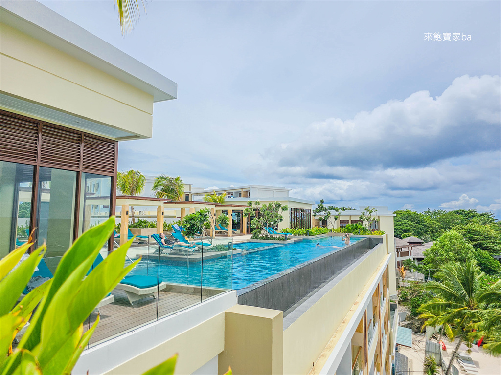 薄荷島飯店推薦【Henann Premier Coast Resort】近Alona Beach，入住享高空泳池、私人沙灘 @來飽寶家ba