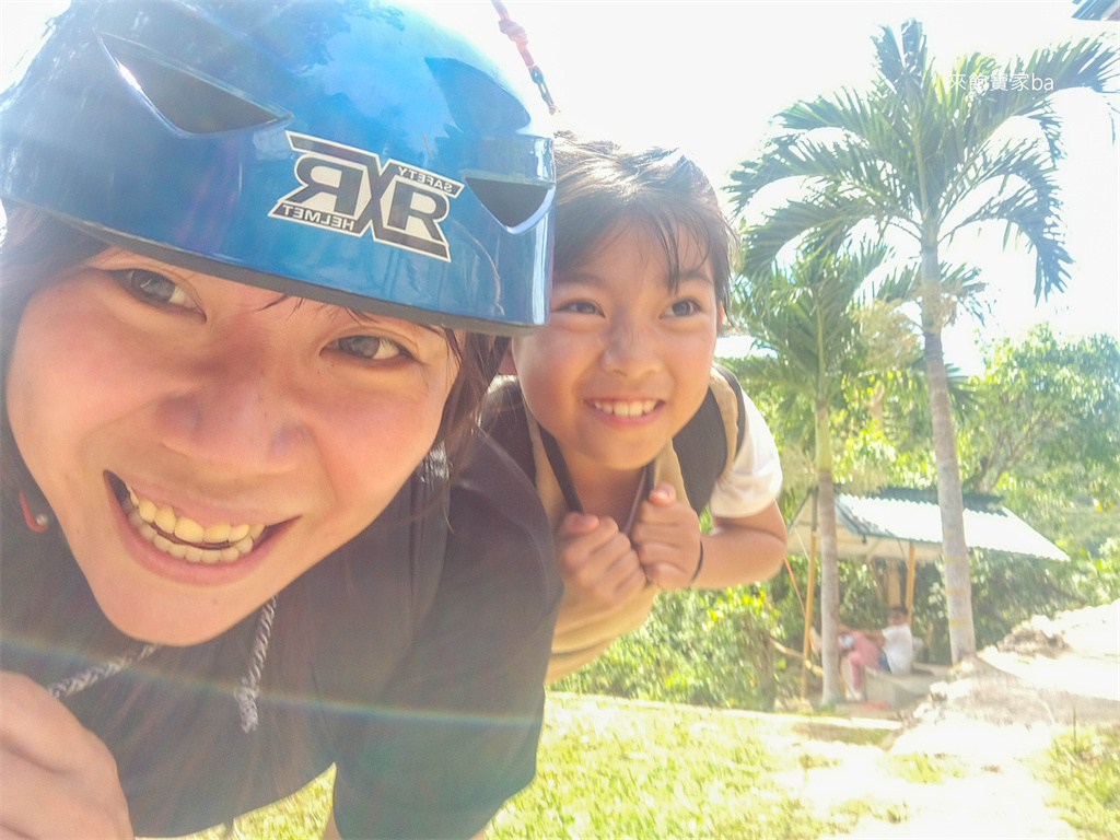 薄荷島景點【Loboc Ecotourism Adventure Park】洛柏克生態冒險公園~必玩高空溜索Zipline，空中飛人飛躍河谷 @來飽寶家ba