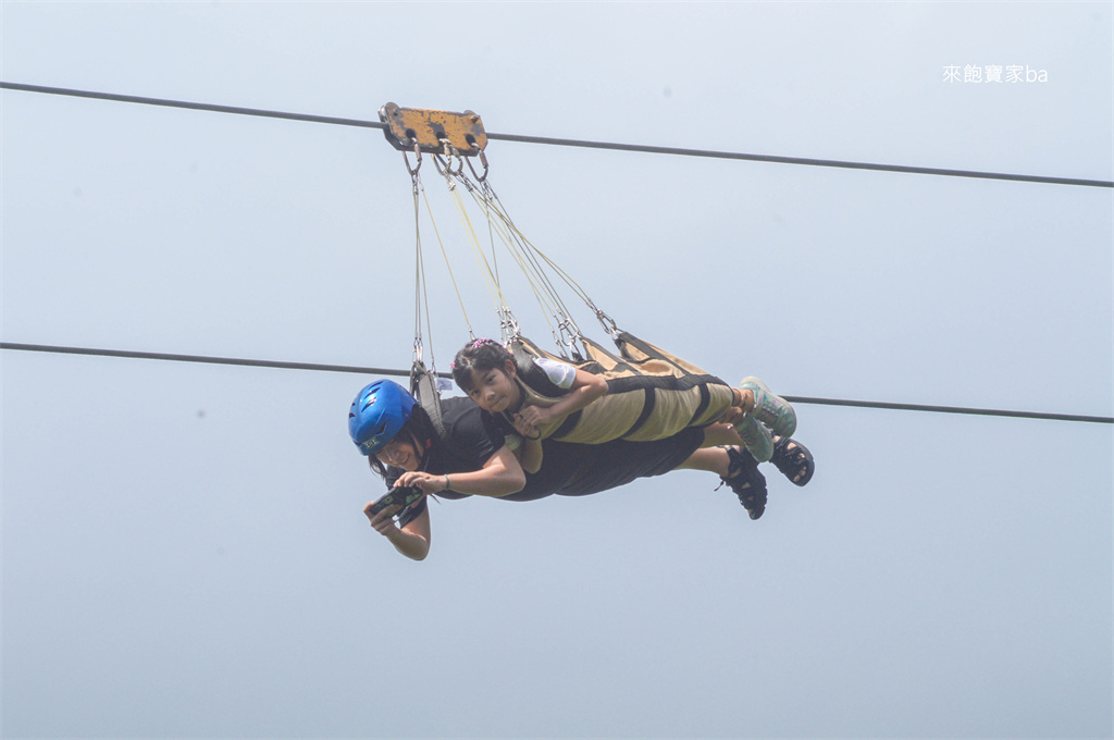 薄荷島景點【Loboc Ecotourism Adventure Park】洛柏克生態冒險公園~必玩高空溜索Zipline，空中飛人飛躍河谷 @來飽寶家ba