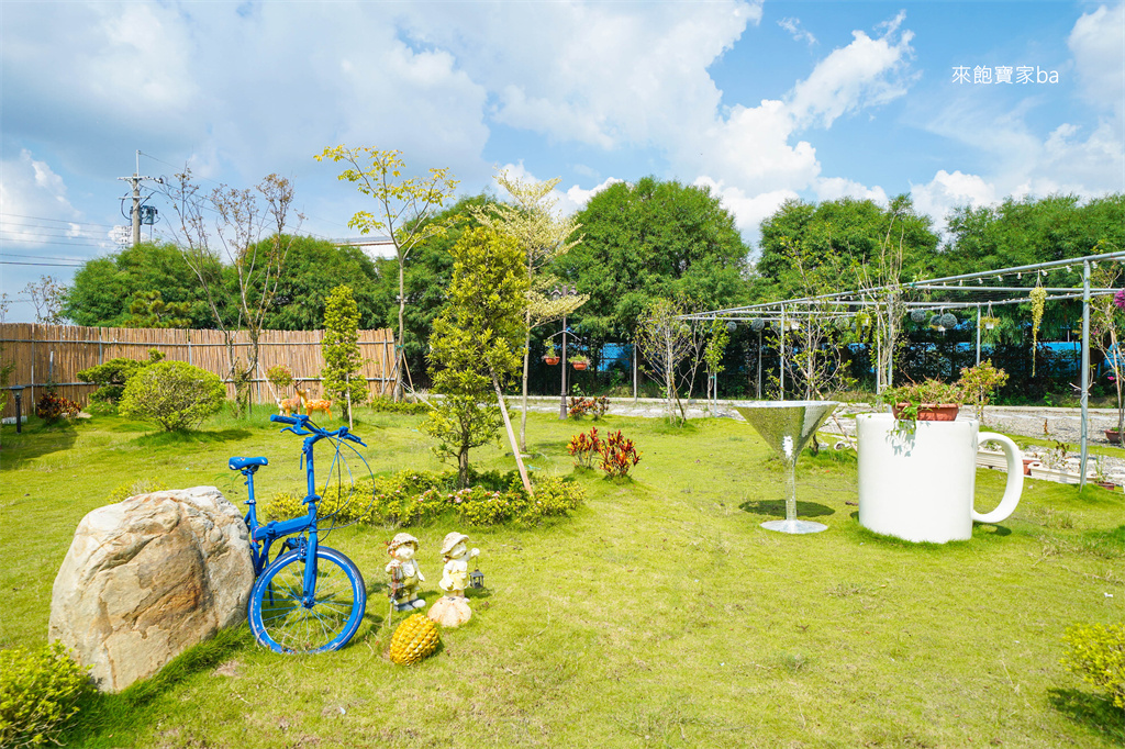 彰化親子餐廳【有樂莊園】田尾景觀餐廳，低消一杯飲料免費搭小火車、滑草 @來飽寶家ba