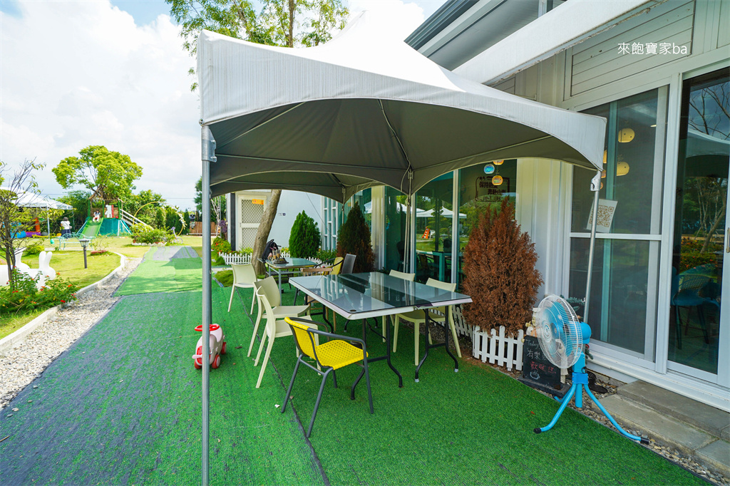 彰化親子餐廳【有樂莊園】田尾景觀餐廳，低消一杯飲料免費搭小火車、滑草 @來飽寶家ba