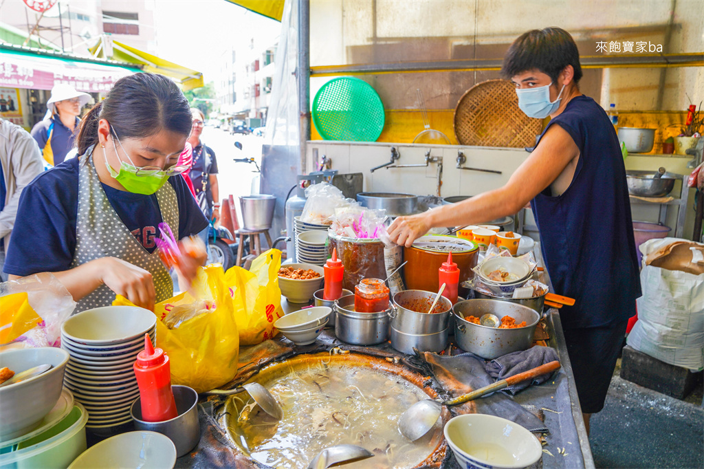 鹿港美食【鹿港肉焿泉】鹿港第一市場必吃，60年古早味肉羹 @來飽寶家ba