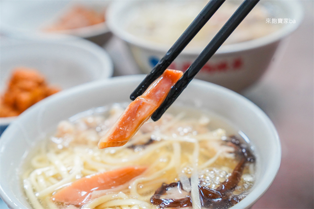 鹿港美食【鹿港肉焿泉】鹿港第一市場必吃，60年古早味肉羹 @來飽寶家ba