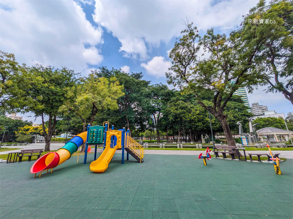 台中親子景點【北屯兒童公園】林間探索遊戲區，攀爬隧道、穿梭波浪棧橋 @來飽寶家ba