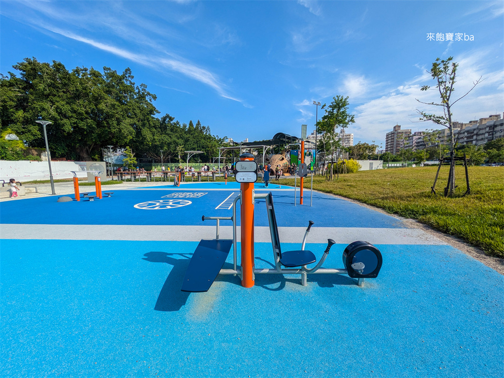 台中親子景點【豬事圓滿公園】山豬主題特色公園，全台首座船槳設施公園 @來飽寶家ba