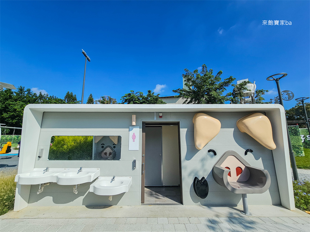 台中親子景點【豬事圓滿公園】山豬主題特色公園，全台首座船槳設施公園 @來飽寶家ba