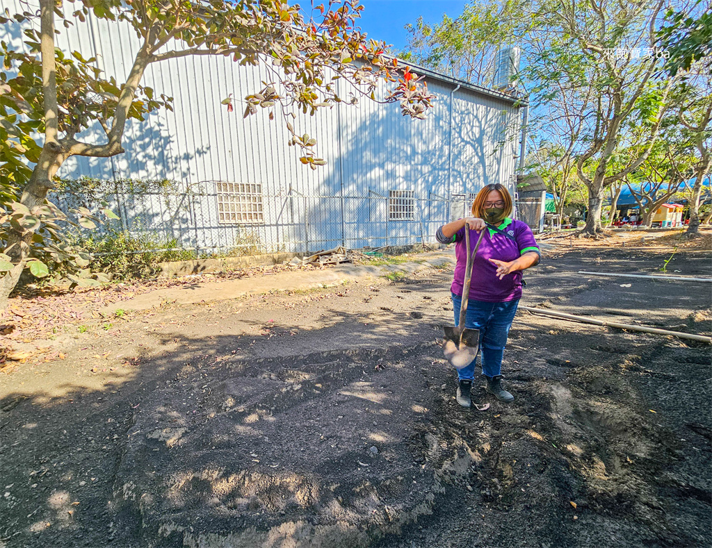 台中潭子親子景點【大木塊生態農園】農村體驗、控窯烤肉、挖馬鈴薯等台中戶外教學團體推薦 @來飽寶家ba