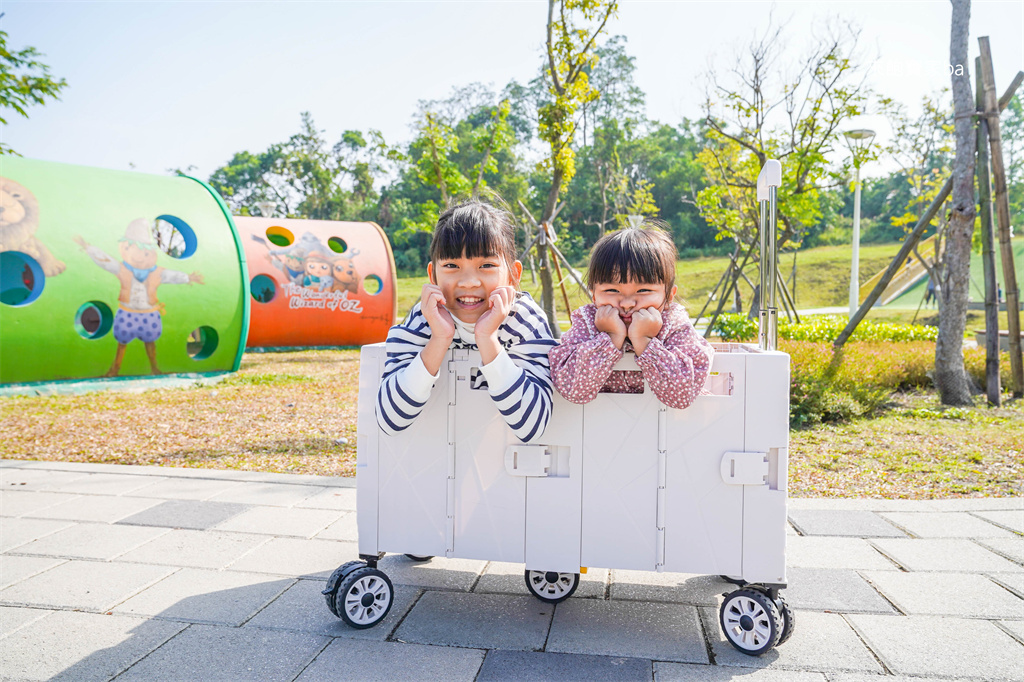 高雄親子景點｜95公頃【楠梓都會公園】最新鳥主題遊戲場~同場加映 爸媽解放雙手，出遊橫著走！一台多用「日韓人気可擴充購物車」 @來飽寶家ba