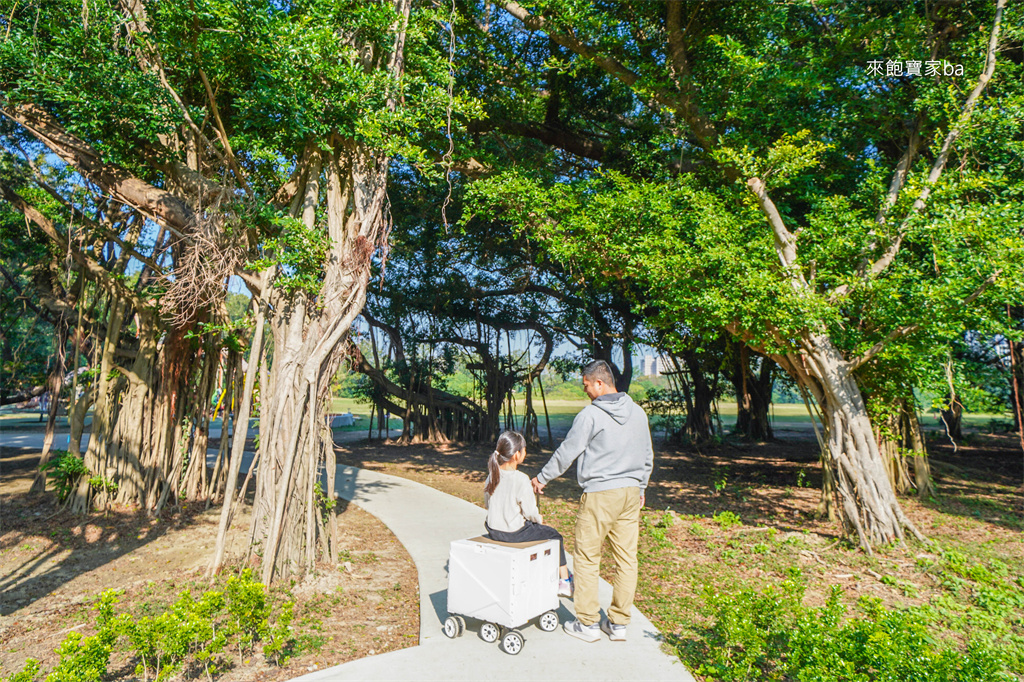 高雄親子景點｜95公頃【楠梓都會公園】最新鳥主題遊戲場~同場加映 爸媽解放雙手，出遊橫著走！一台多用「日韓人気可擴充購物車」 @來飽寶家ba