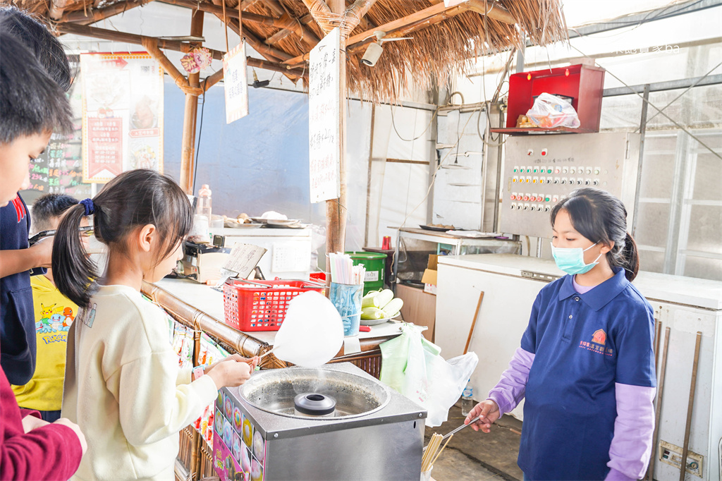 彰化親子景點【樂採果溫室觀光農場】彰化控窯、採草莓、採番茄，親子農遊體驗！ @來飽寶家ba