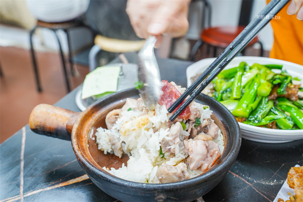 油麻地美食【興記煲仔飯】香港廟街煲仔飯專賣店，必點煎蠔餅、煲仔飯（交通、評價) @來飽寶家ba