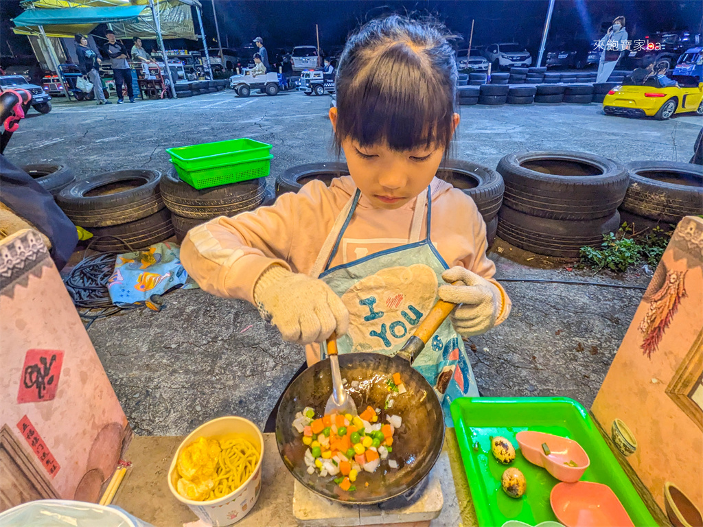 小小職人【迷你小廚房】埔里城觀光夜市體驗動手做美味，小孩就是主廚！ @來飽寶家ba