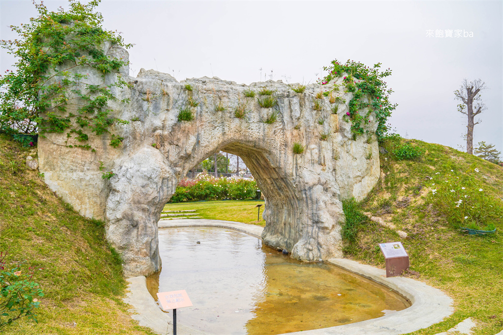 台南後壁【雅聞湖濱療癒森林】千坪玫瑰花園、泥作小屋，免費版小人國！ @來飽寶家ba