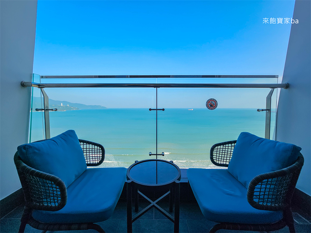 【峴港住宿推薦】Le Sands Oceanfront Danang Hotel｜峴港沙灘海濱飯店對面就是美溪海灘、頂樓附設絕美無邊際泳池 @來飽寶家ba