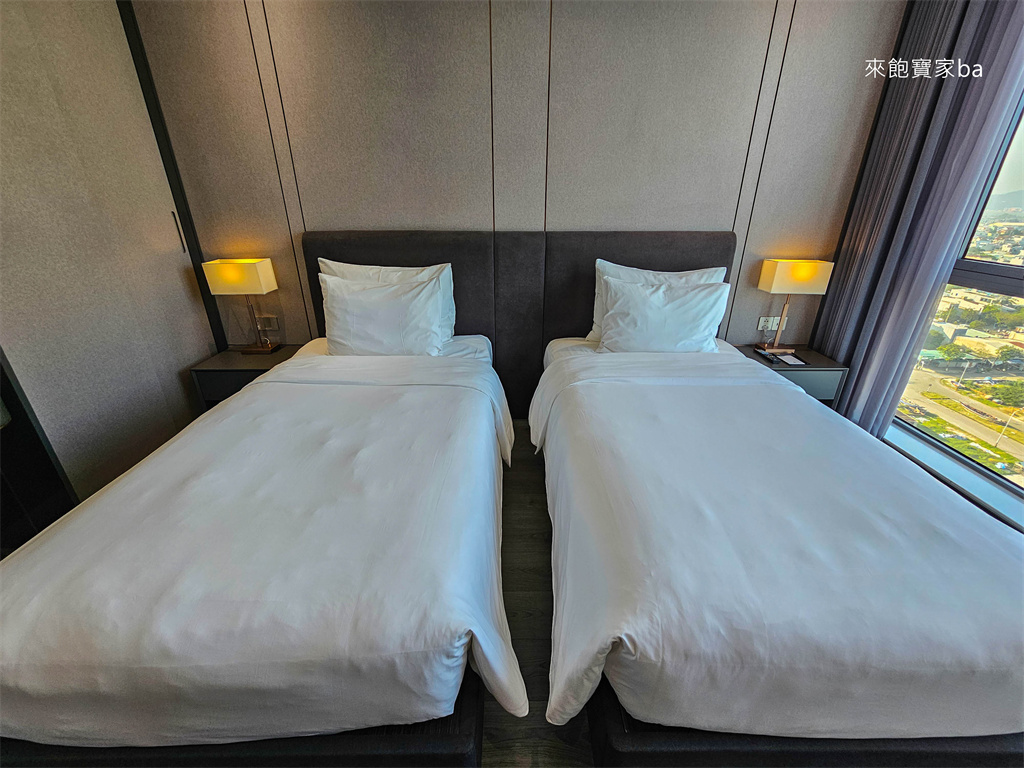 【峴港住宿推薦】Le Sands Oceanfront Danang Hotel｜峴港沙灘海濱飯店對面就是美溪海灘、頂樓附設絕美無邊際泳池 @來飽寶家ba