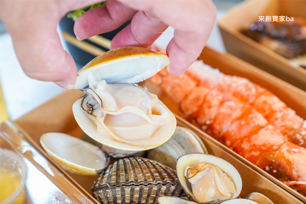 台中海鮮推薦【阿布潘水產】台中超人氣海鮮超市，海鮮控必買活體海鮮、生魚片，必逛假日市集 @來飽寶家ba