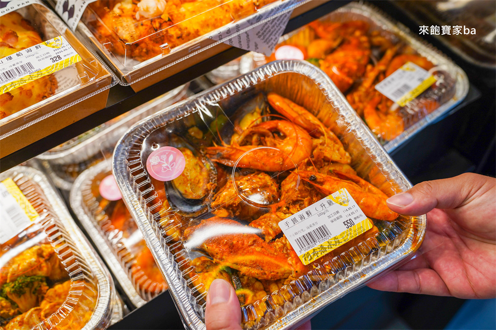台中海鮮推薦【阿布潘水產】台中超人氣海鮮超市，海鮮控必買活體海鮮、生魚片，必逛假日市集 @來飽寶家ba