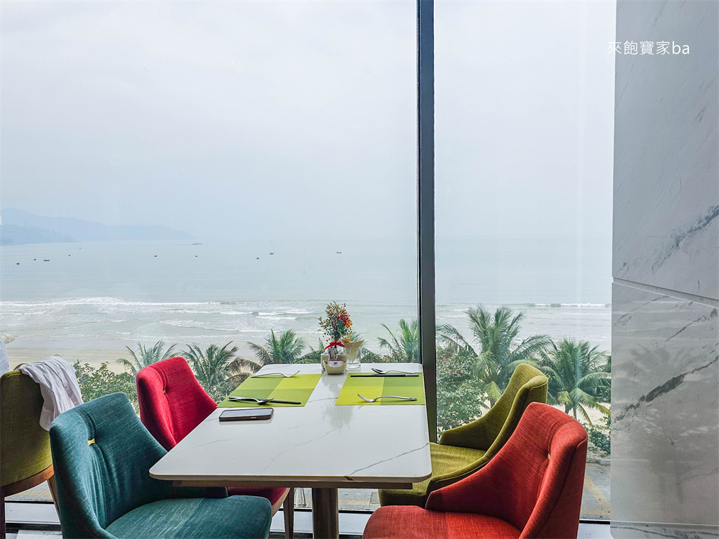 【峴港住宿推薦】Le Sands Oceanfront Danang Hotel｜峴港沙灘海濱飯店對面就是美溪海灘、頂樓附設絕美無邊際泳池 @來飽寶家ba