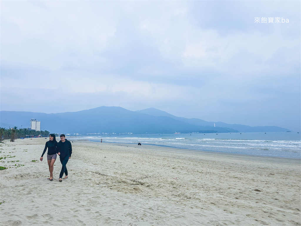 【峴港住宿推薦】Le Sands Oceanfront Danang Hotel｜峴港沙灘海濱飯店對面就是美溪海灘、頂樓附設絕美無邊際泳池 @來飽寶家ba