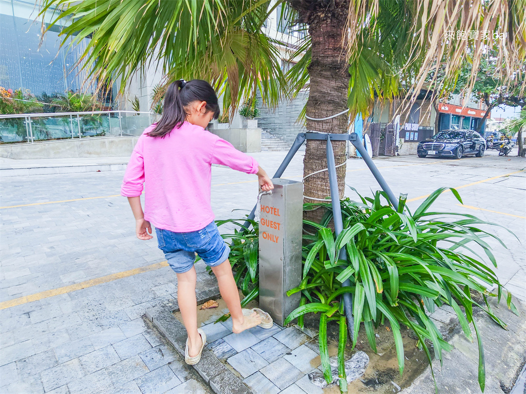 【峴港住宿推薦】Le Sands Oceanfront Danang Hotel｜峴港沙灘海濱飯店對面就是美溪海灘、頂樓附設絕美無邊際泳池 @來飽寶家ba