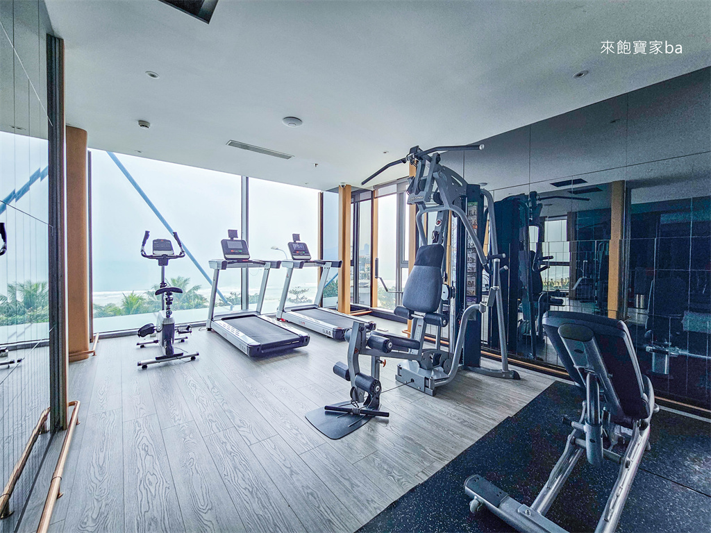 【峴港住宿推薦】Le Sands Oceanfront Danang Hotel｜峴港沙灘海濱飯店對面就是美溪海灘、頂樓附設絕美無邊際泳池 @來飽寶家ba
