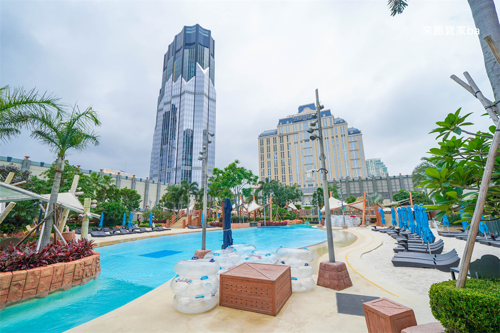 澳門親子景點【新濠影匯水上樂園】澳門最大水上樂園，室內室外水樂園一票玩到底！ @來飽寶家ba