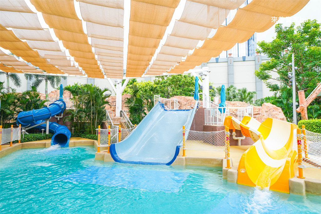 澳門親子景點【新濠影匯水上樂園】澳門最大水上樂園，室內室外水樂園一票玩到底！ @來飽寶家ba