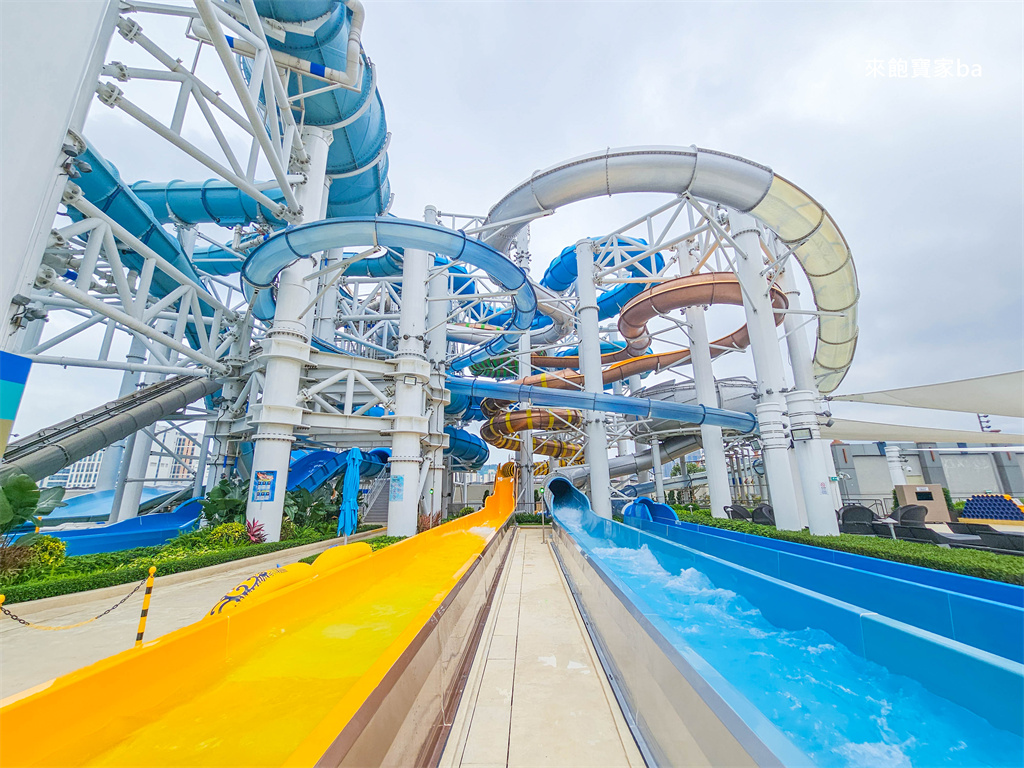 澳門親子景點【新濠影匯水上樂園】澳門最大水上樂園，室內室外水樂園一票玩到底！ @來飽寶家ba