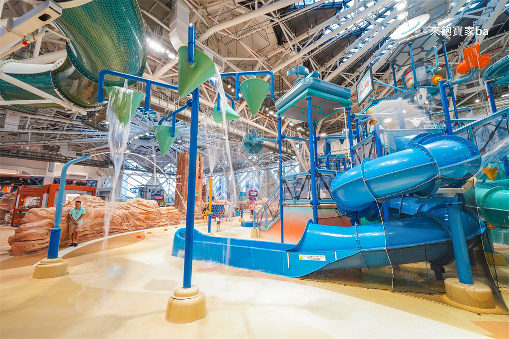 澳門親子景點【新濠影匯水上樂園】澳門最大水上樂園，室內室外水樂園一票玩到底！ @來飽寶家ba