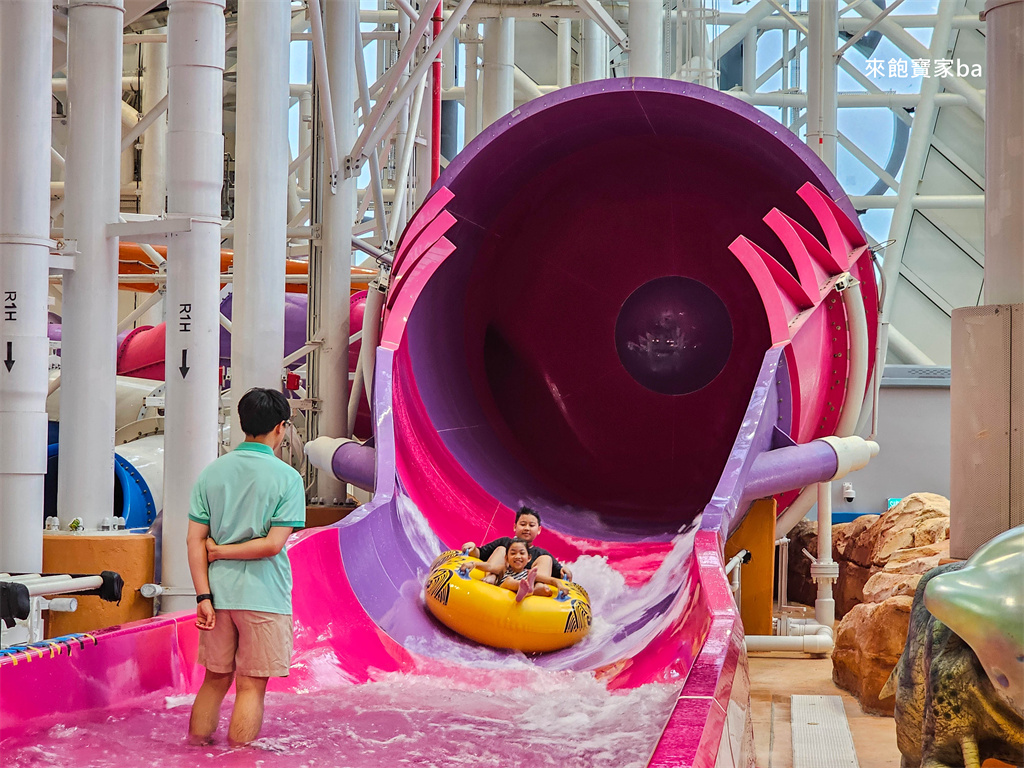 澳門親子景點【新濠影匯水上樂園】澳門最大水上樂園，室內室外水樂園一票玩到底！ @來飽寶家ba