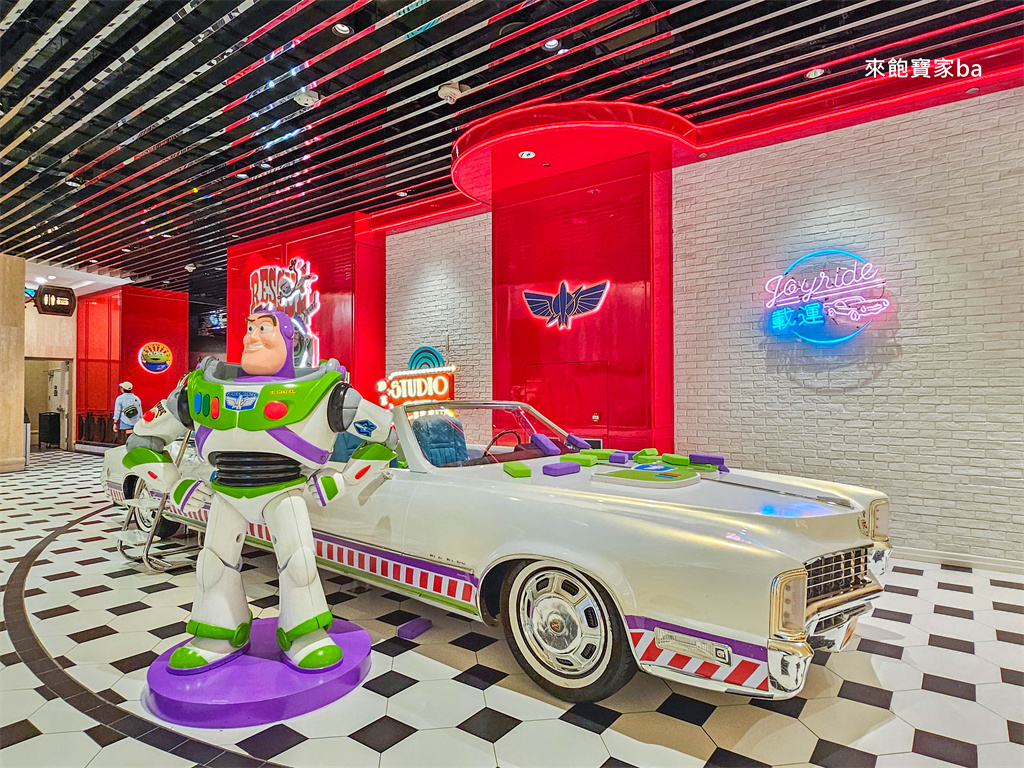 新濠影匯美食推薦【載運美式餐室】Joyride Diner 50年代敞篷車復古用餐，絕佳澳門巴黎人拍攝點！ @來飽寶家ba