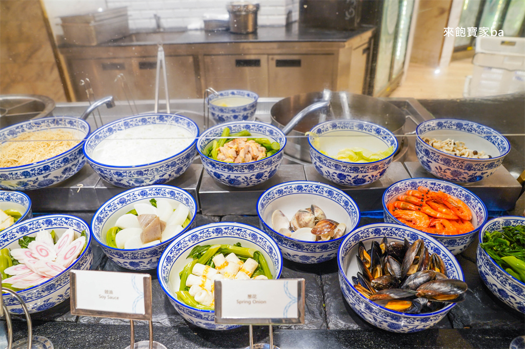 澳門美食【星滙餐廳】新濠影滙Spotlight自助餐，晚餐龍蝦鮑魚吃到飽 @來飽寶家ba