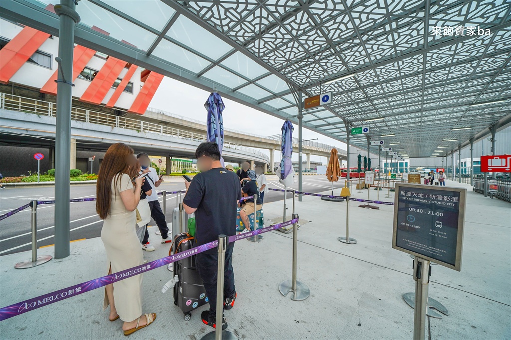 澳門路氹住宿推薦【新濠影滙】Studio City Macau彙集娛樂、美食渡假飯店，明星滙房型、泳池設施開箱 @來飽寶家ba