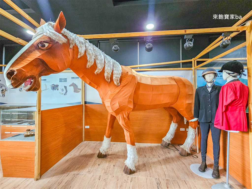台中后里【后里馬場】瘋馬大馬戲團特技馬術、餵馬騎馬體驗（票價、評價） @來飽寶家ba