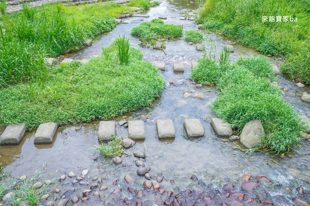 桃園玩水景點【大平紅橋】龍潭野溪戲水景點，曾獲選為台灣歷史建築百景 @來飽寶家ba