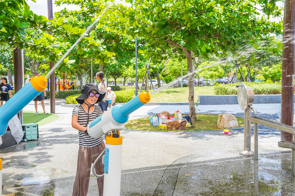 台中梧棲【梧棲漁寮公園】台中海線航海主題親水公園（設施、戲水開放時間） @來飽寶家ba