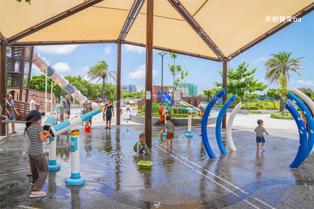 台中梧棲【梧棲漁寮公園】台中海線航海主題親水公園（設施、戲水開放時間） @來飽寶家ba