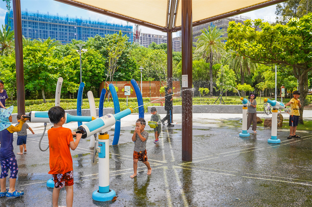 台中梧棲【梧棲漁寮公園】台中海線航海主題親水公園（設施、戲水開放時間） @來飽寶家ba