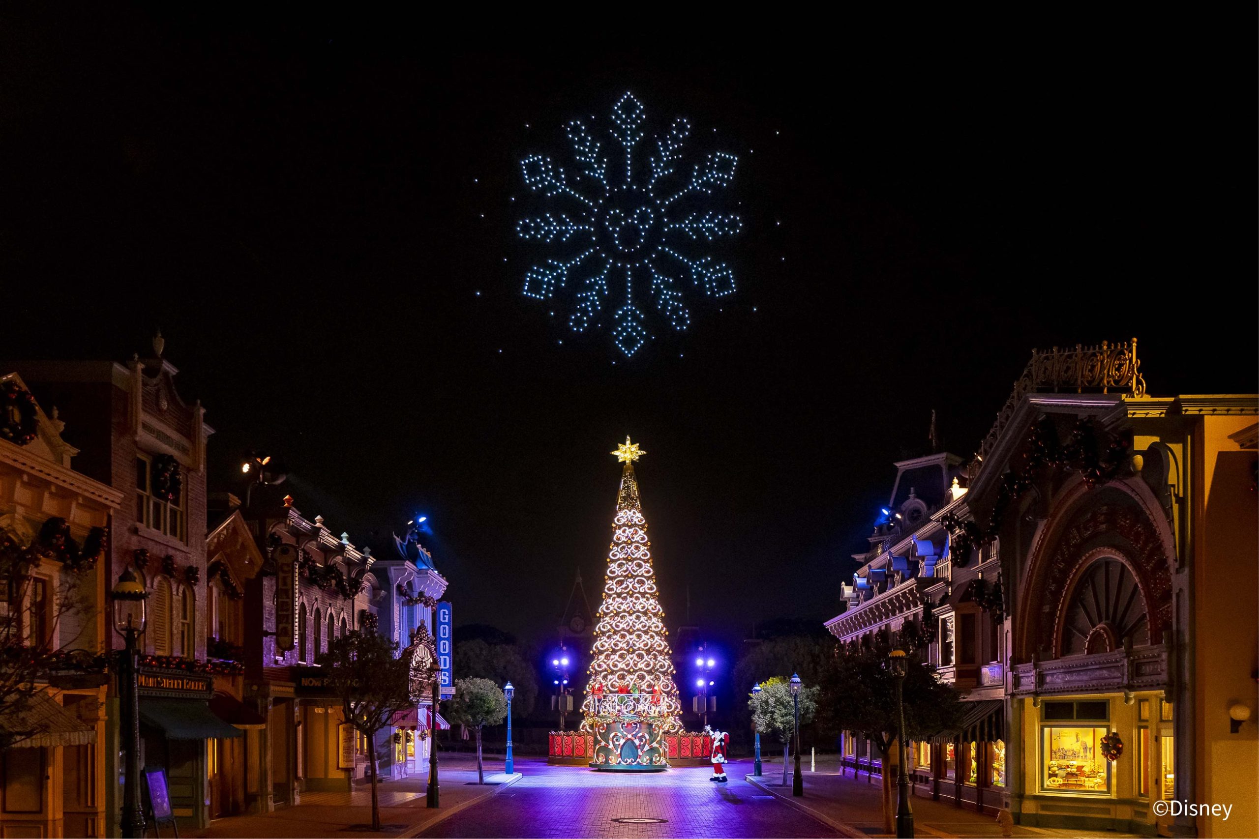 【2025香港迪士尼樂園】Hong Kong Disneyland門票、交通、20周年聖誕派對、必拍角度、必玩設施攻略！ @來飽寶家ba