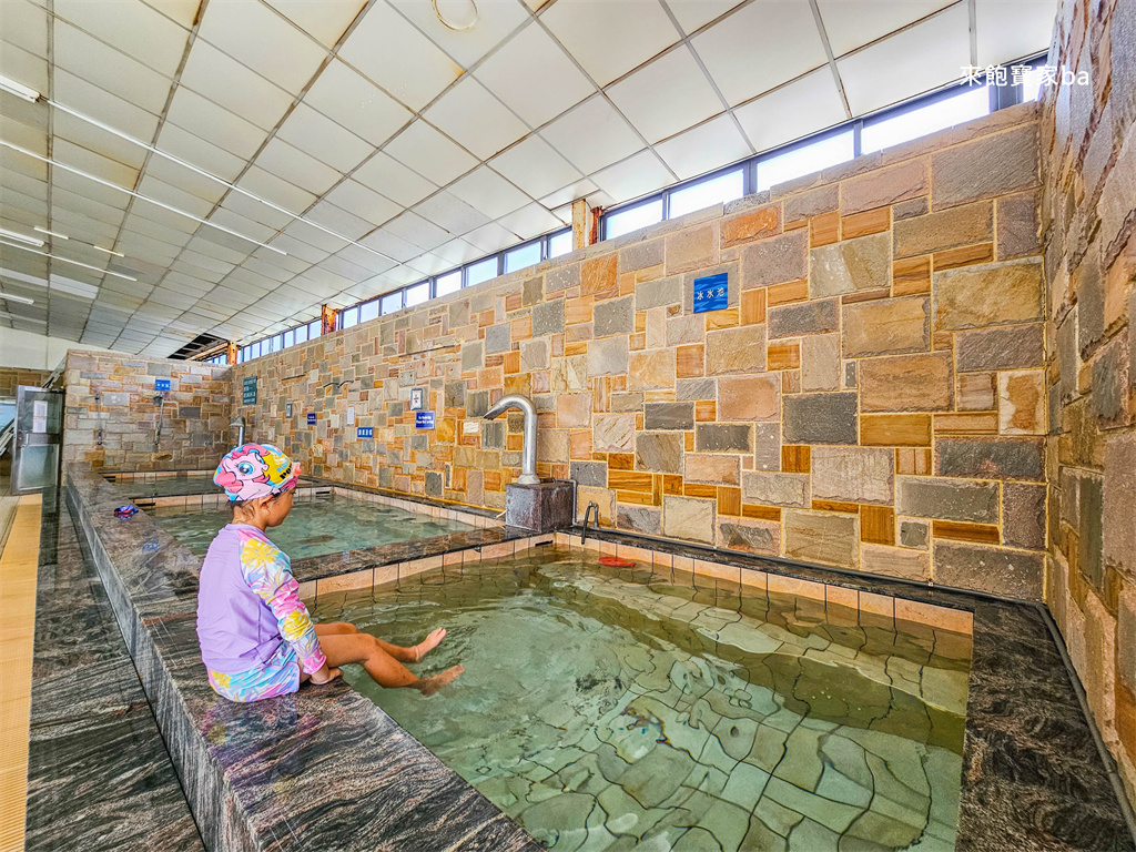 台中游泳池【沈老師游泳池】潭子360度滑水道、兒童戲水池、SPA（設施開放時間、優惠票劵） @來飽寶家ba