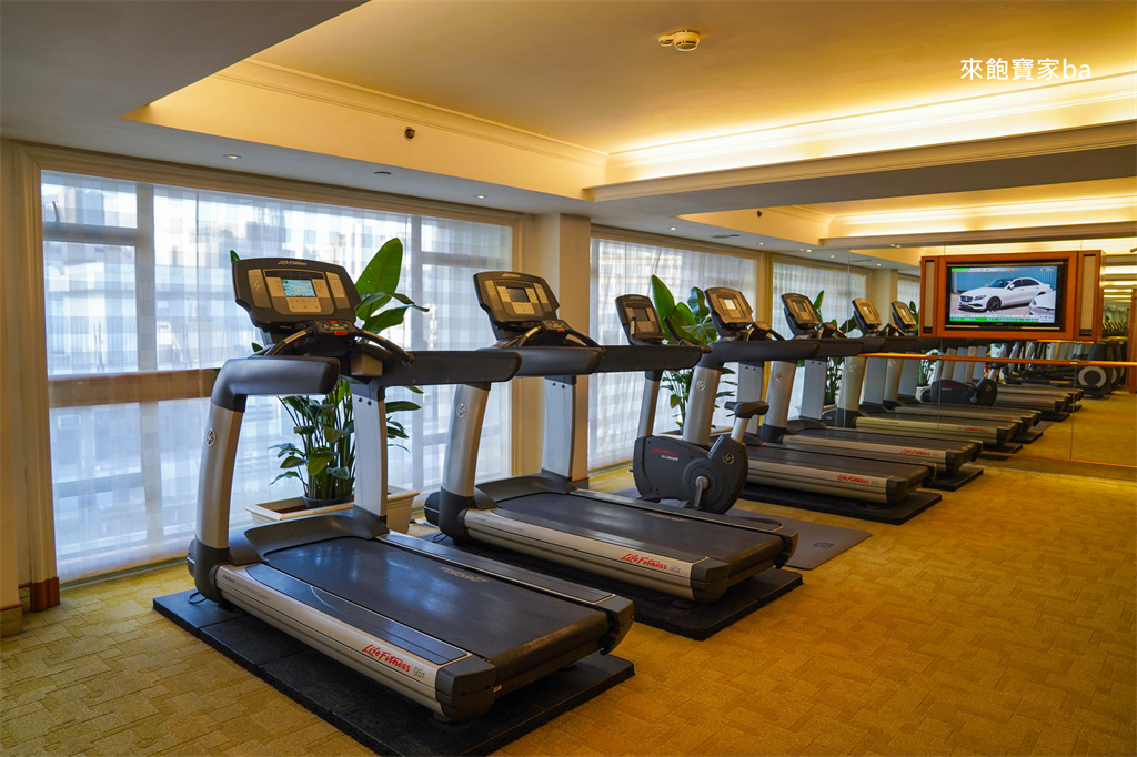 香港尖沙咀住宿推薦【香港金域假日酒店】Holiday Inn Golden Mile 離尖沙咀地鐵只要一分鐘 @來飽寶家ba